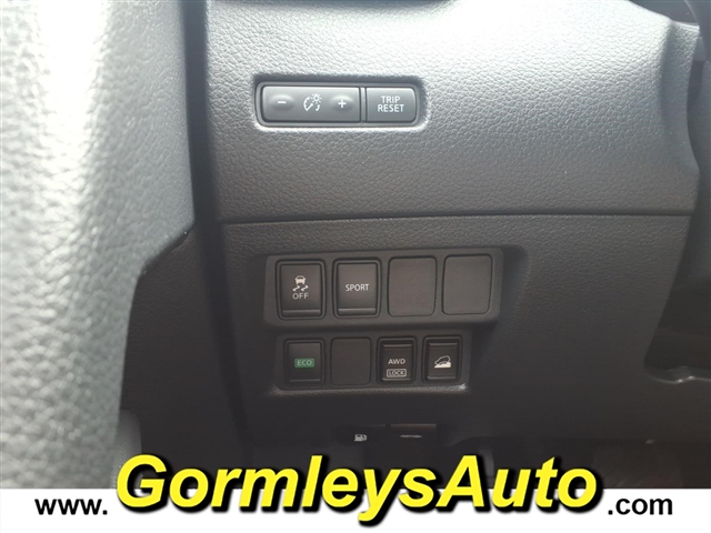 2016 Nissan Rogue S:651763B
