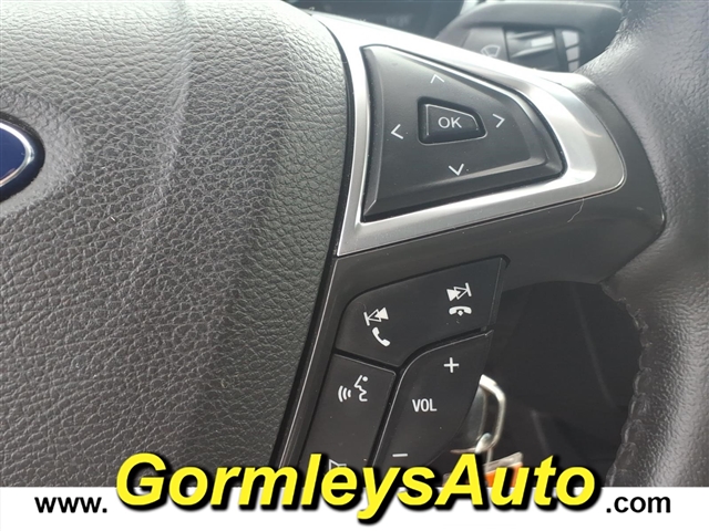 2016 Ford Fusion SE:273378B