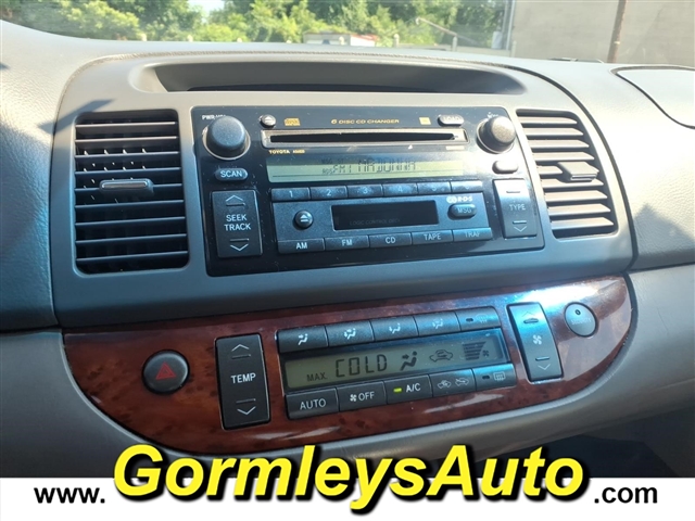 2004 Toyota Camry LE:277586B