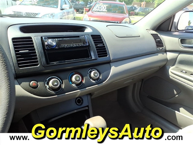 2005 Toyota Camry LE:549857B