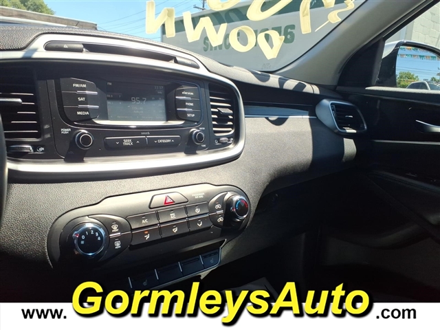 2016 Kia Sorento L:096036B
