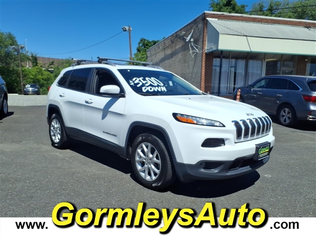 2017 Jeep Cherokee Latitude  512833B
