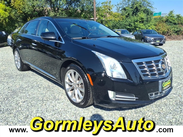 2013 Cadillac XTS Luxury Collection  106897B