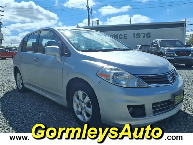 2011 Nissan Versa 1.8 SL  391746B