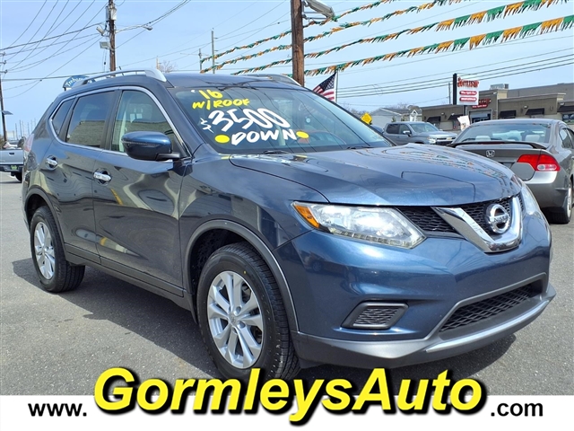 2016 Nissan Rogue S  889137B