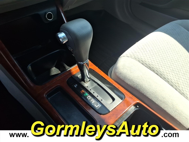 2004 Toyota Camry LE:277586B