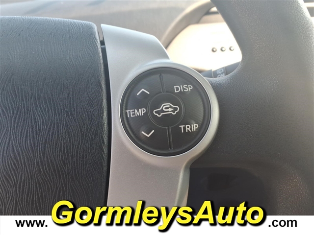 2015 Toyota Prius Two:395658B