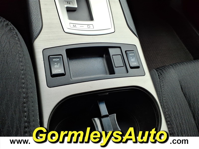 2011 Subaru Outback 2.5i Premium:321824B