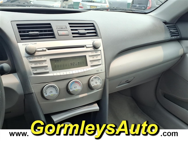 2010 Toyota Camry Base:525575B