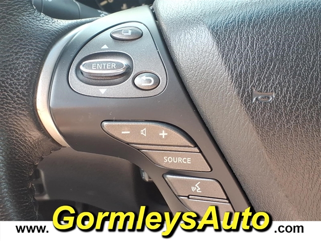 2014 Nissan Pathfinder S:726540B