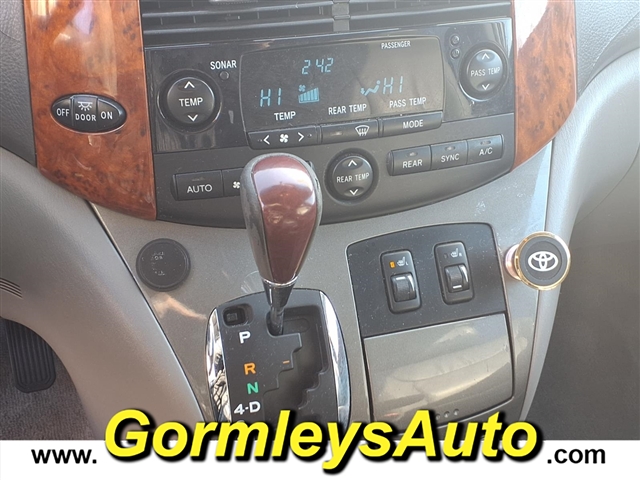 2008 Toyota Sienna XLE:022163B