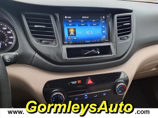 2016 Hyundai TUCSON SE:037460B