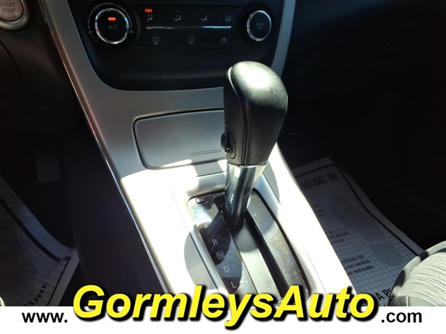 2015 Nissan Sentra SR:248520B