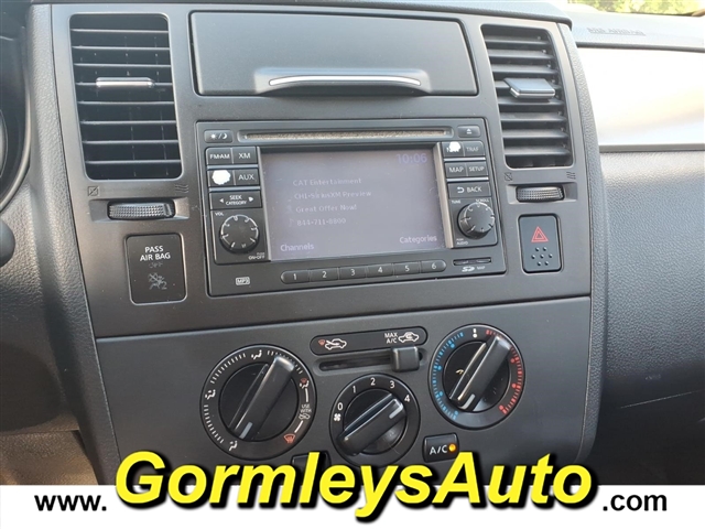 2011 Nissan Versa 1.8 SL:391746B