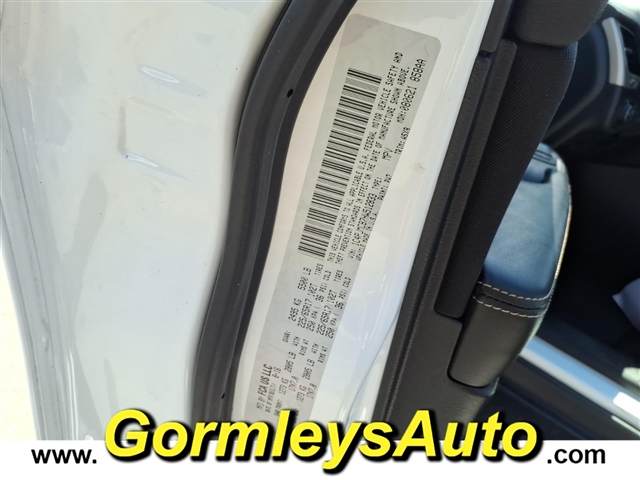 2017 Jeep Cherokee Latitude:512833B