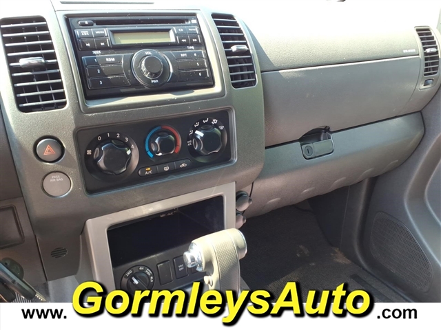 2008 Nissan Pathfinder SE:654870B