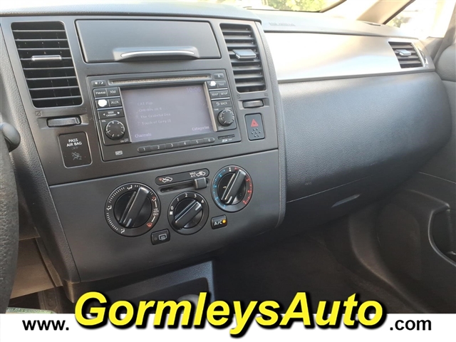 2011 Nissan Versa 1.8 SL:391746B