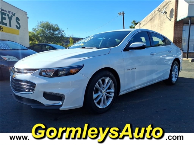 2018 Chevrolet Malibu 1LT photo 2
