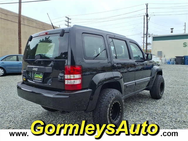 2011 Jeep Liberty Sport Jet:565117B