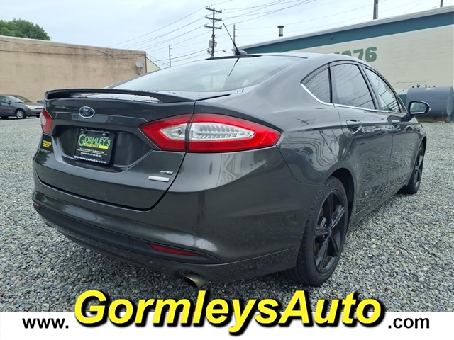 2016 Ford Fusion SE:273378B