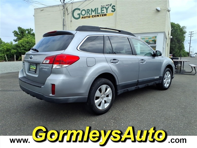 2011 Subaru Outback 2.5i Premium:321824B