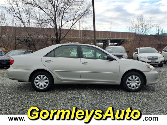 2005 Toyota Camry LE:027197B