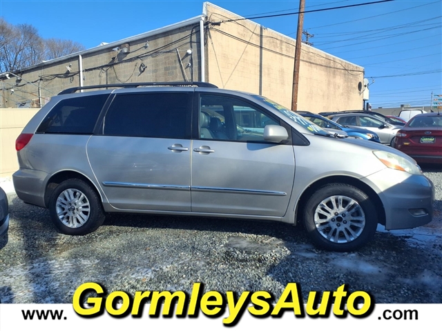 2008 Toyota Sienna XLE:022163B