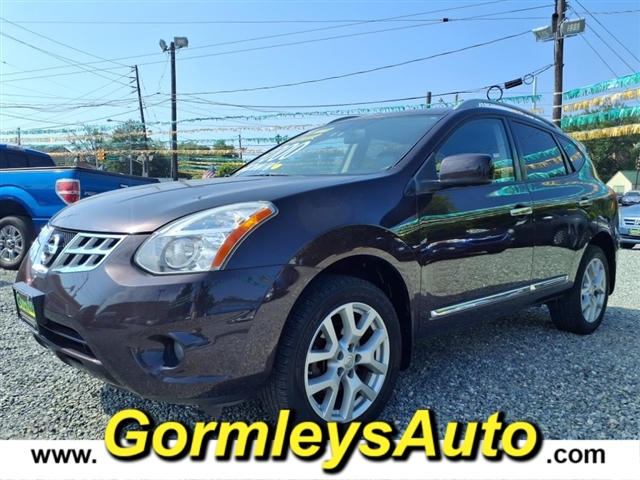 2011 Nissan Rogue SV photo 2