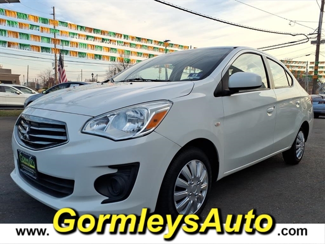 2017 Mitsubishi Mirage G4 ES photo 2