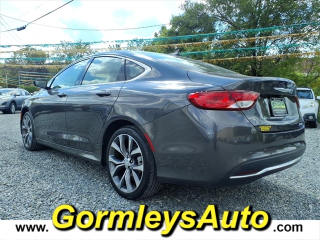 2015 Chrysler 200 C photo 3