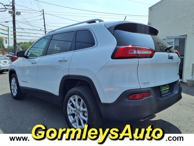 2014 Jeep Cherokee Latitude photo 2