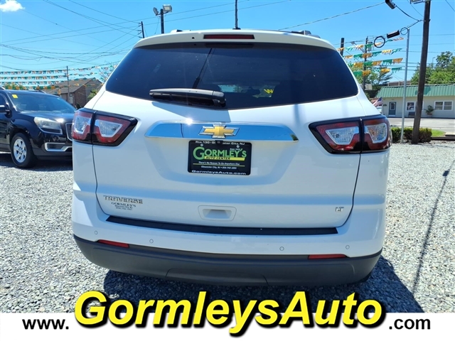 2017 Chevrolet Traverse LT:179902B