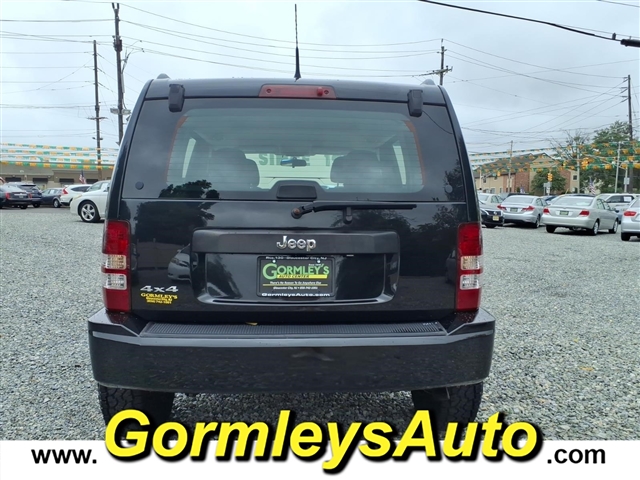 2011 Jeep Liberty Sport Jet:565117B