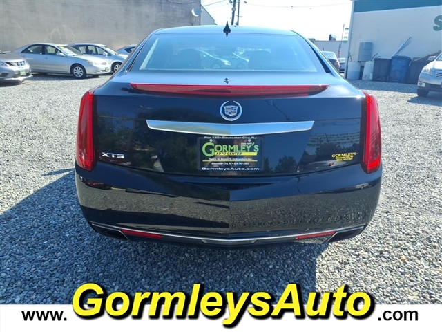 2013 Cadillac XTS Luxury Collection:106897B
