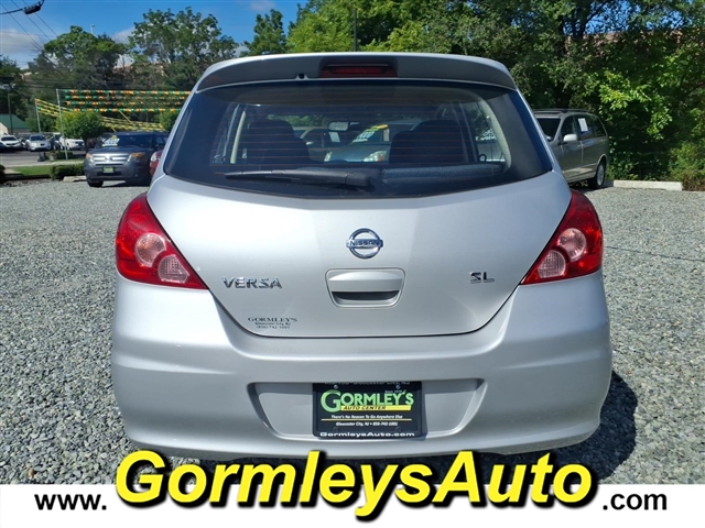 2011 Nissan Versa 1.8 SL:391746B