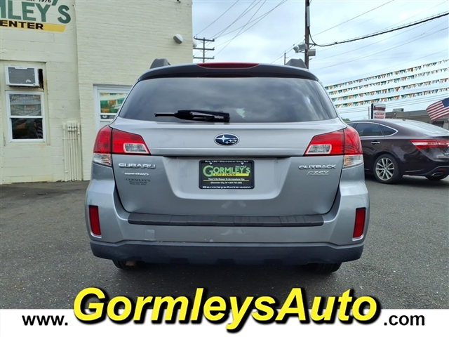 2011 Subaru Outback 2.5i Premium:321824B