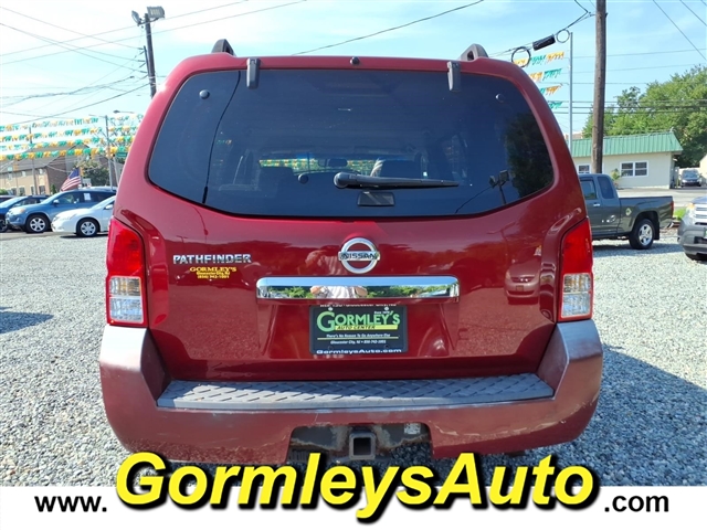 2008 Nissan Pathfinder SE:654870B