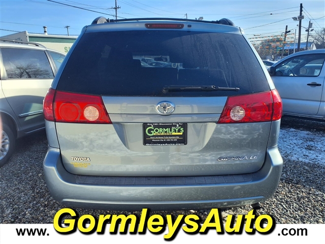 2009 Toyota Sienna LE 8-Passenger:287534B