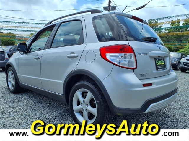 2009 Suzuki SX4 photo 3