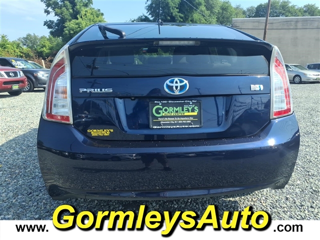 2015 Toyota Prius Two:395658B