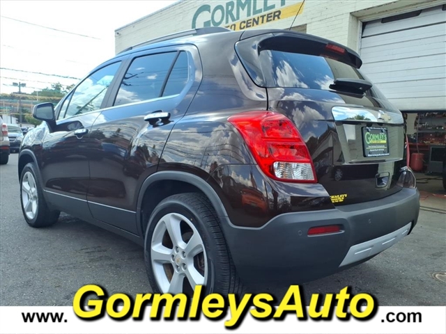 2015 Chevrolet Trax LTZ photo 2