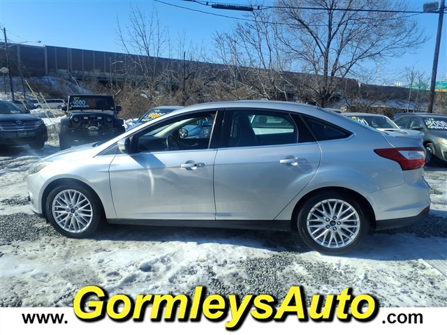 2013 Ford Focus Titanium:249281B