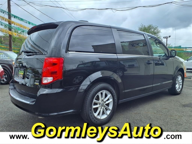 2018 Dodge Grand Caravan SXT photo 4