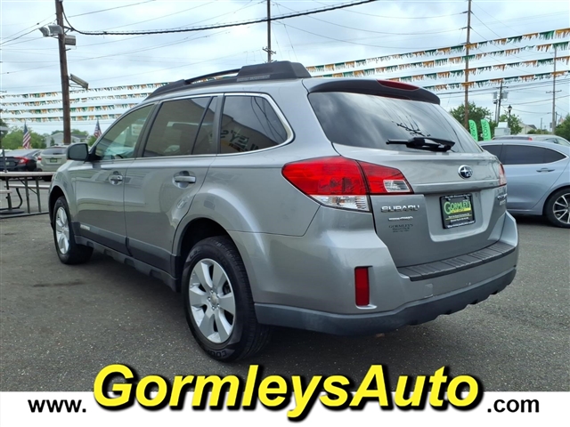 2011 Subaru Outback 2.5i Premium:321824B