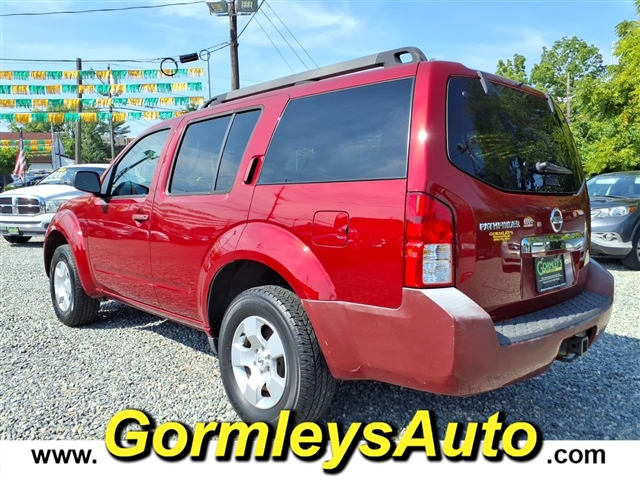 2008 Nissan Pathfinder SE:654870B