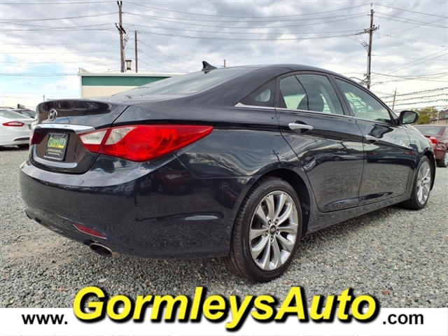 2011 Hyundai Sonata SE photo 4