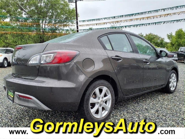 2011 Mazda Mazda3 Touring photo 4