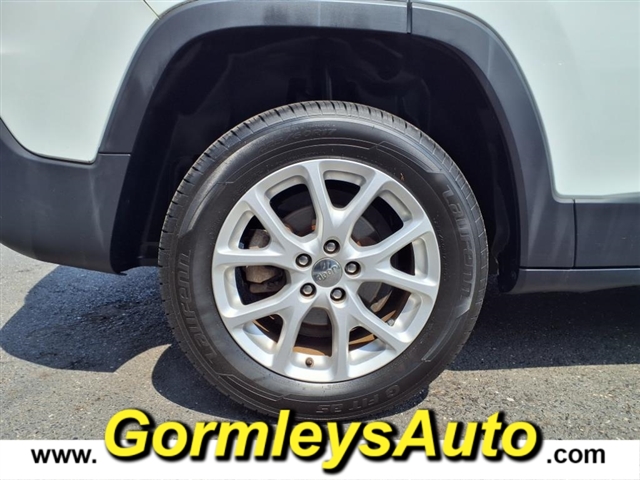 2014 Jeep Cherokee Latitude photo 4
