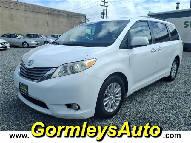 2013 Toyota Sienna XLE 8-Passenger:339481B