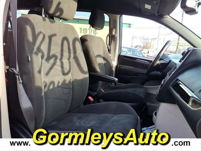 2016 Dodge Grand Caravan SE:365922B